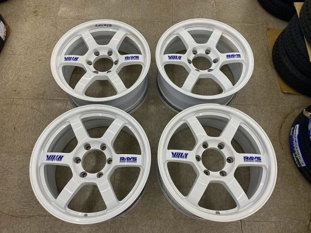 【RAYS(レイズ)】VOLK RACING(ボルク レーシング) TE37 PCD139.7-6H 超希少 当時物 無印 初期TE37モデル ホワイト FORGED鍛造ホイール